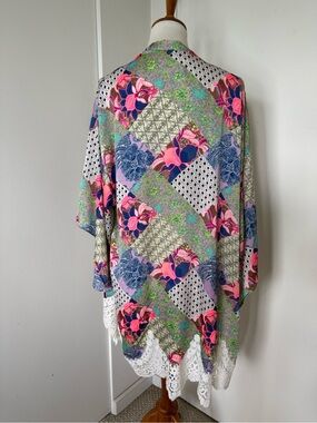 NWT. Victoria Secret Floral Patchwork Lace-Trim Kimono — Pink, Blue, Green